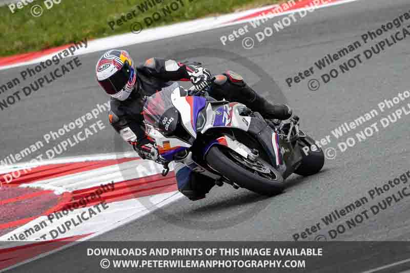 cadwell no limits trackday;cadwell park;cadwell park photographs;cadwell trackday photographs;enduro digital images;event digital images;eventdigitalimages;navarra;no limits trackdays;peter wileman photography;racing digital images;trackday digital images;trackday photos